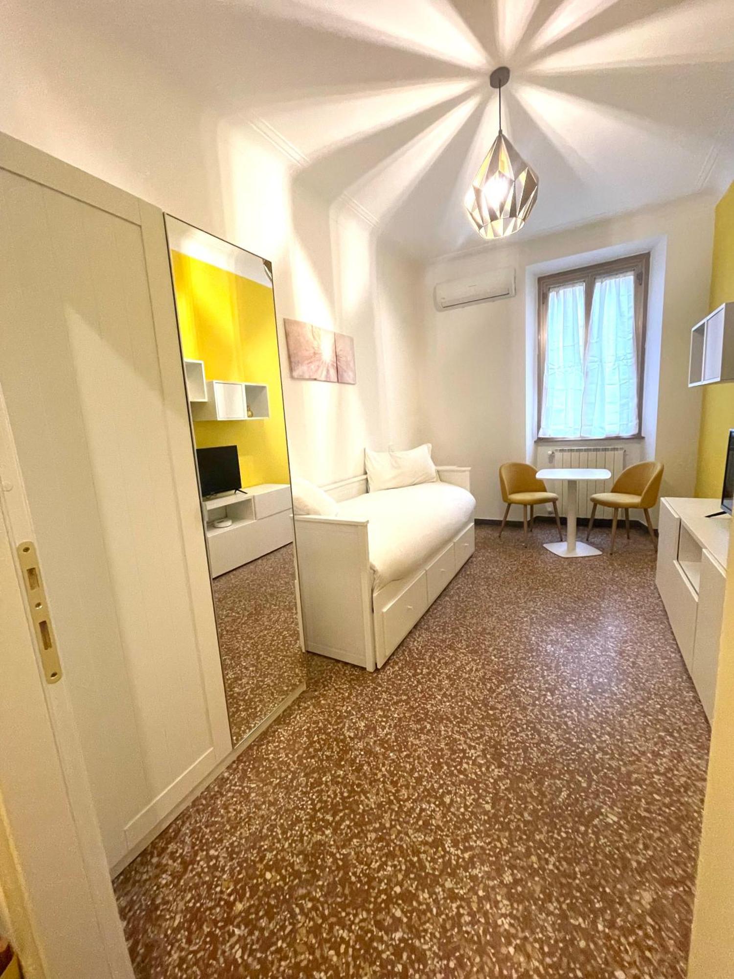 Royal Golden House Apartment *